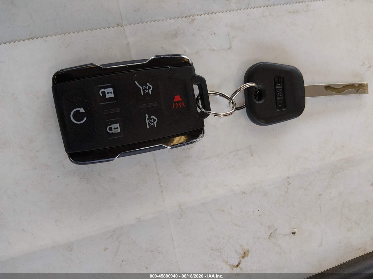 1GKS2GKC0FR****** · 2015 GMC YUKON XL 1500 SLE · 11/11