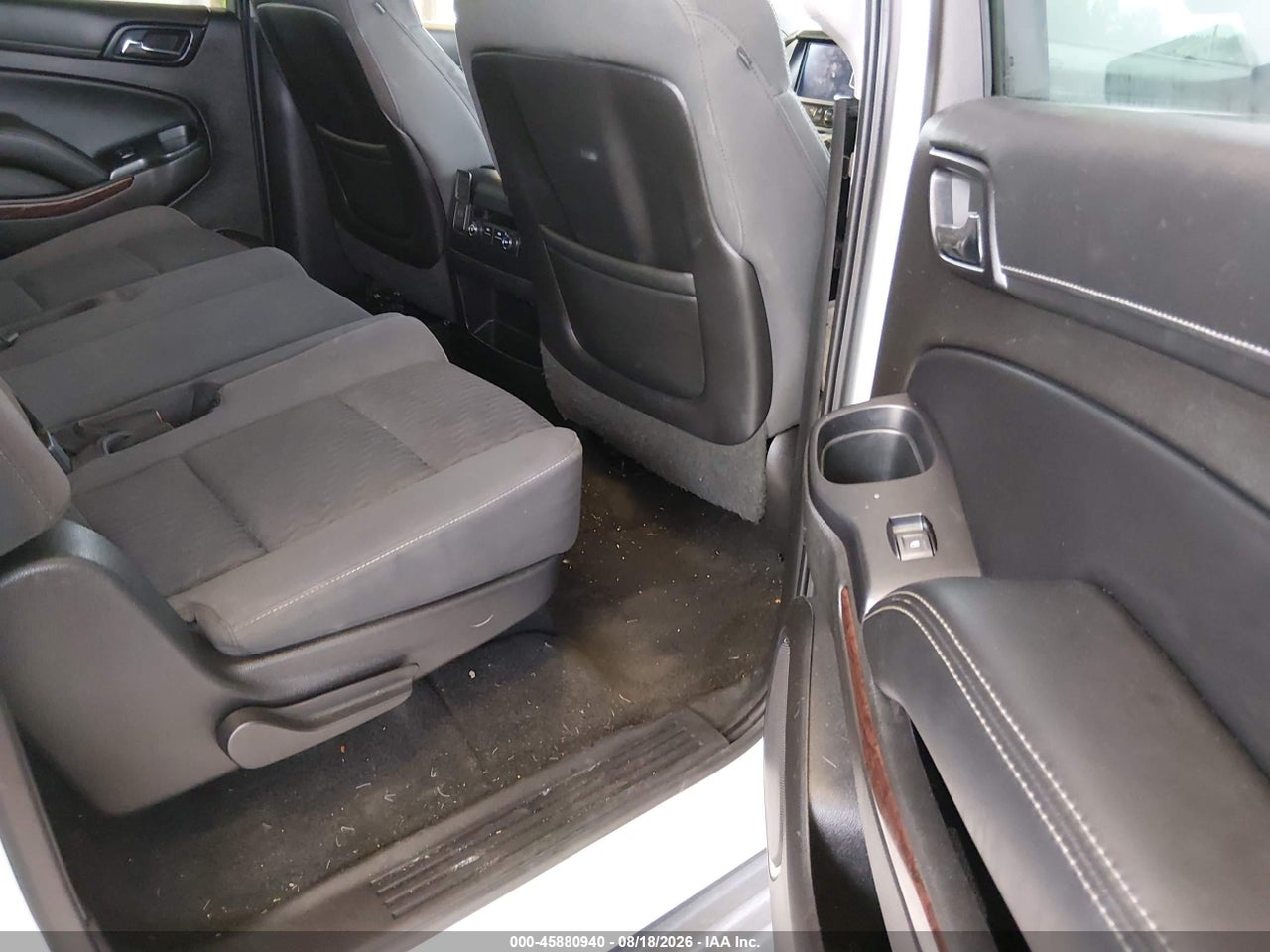 1GKS2GKC0FR****** · 2015 GMC YUKON XL 1500 SLE · 8/11