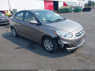 2013 HYUNDAI ACCENT GLS