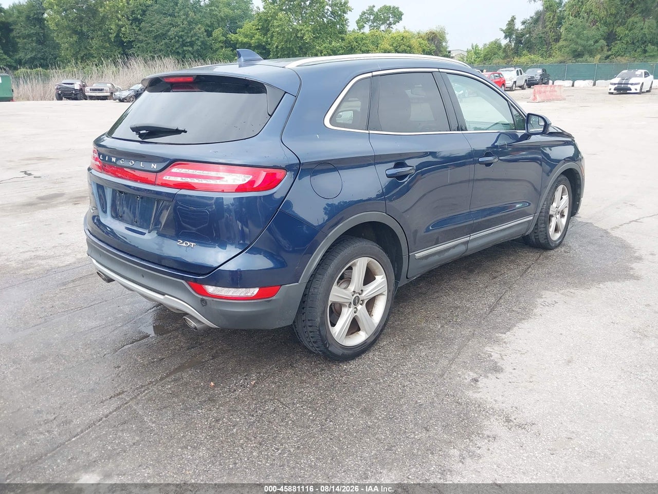 2017 LINCOLN MKC PREMIERE · 4/11