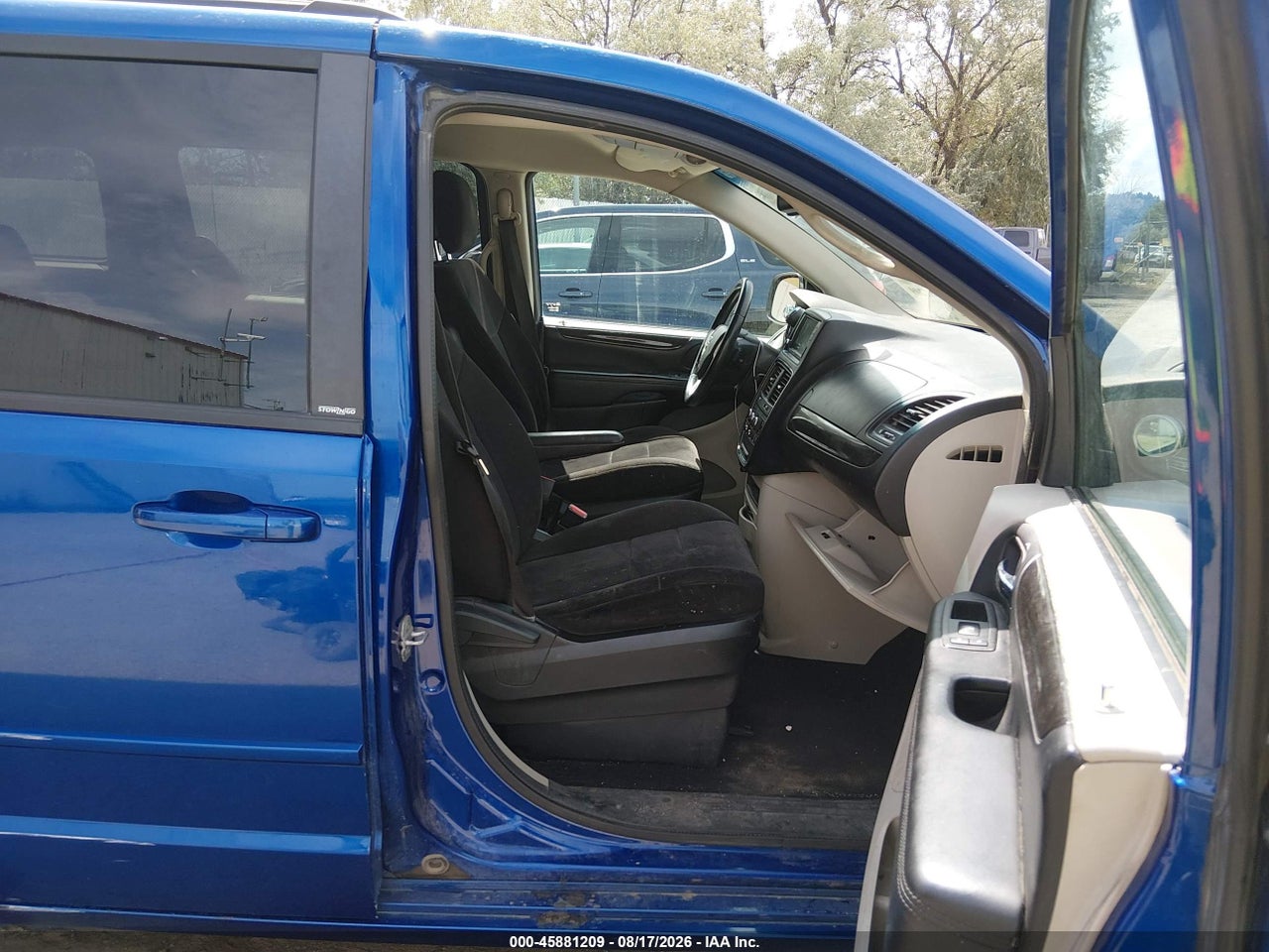 2013 DODGE GRAND CARAVAN SE/SXT · 5/11