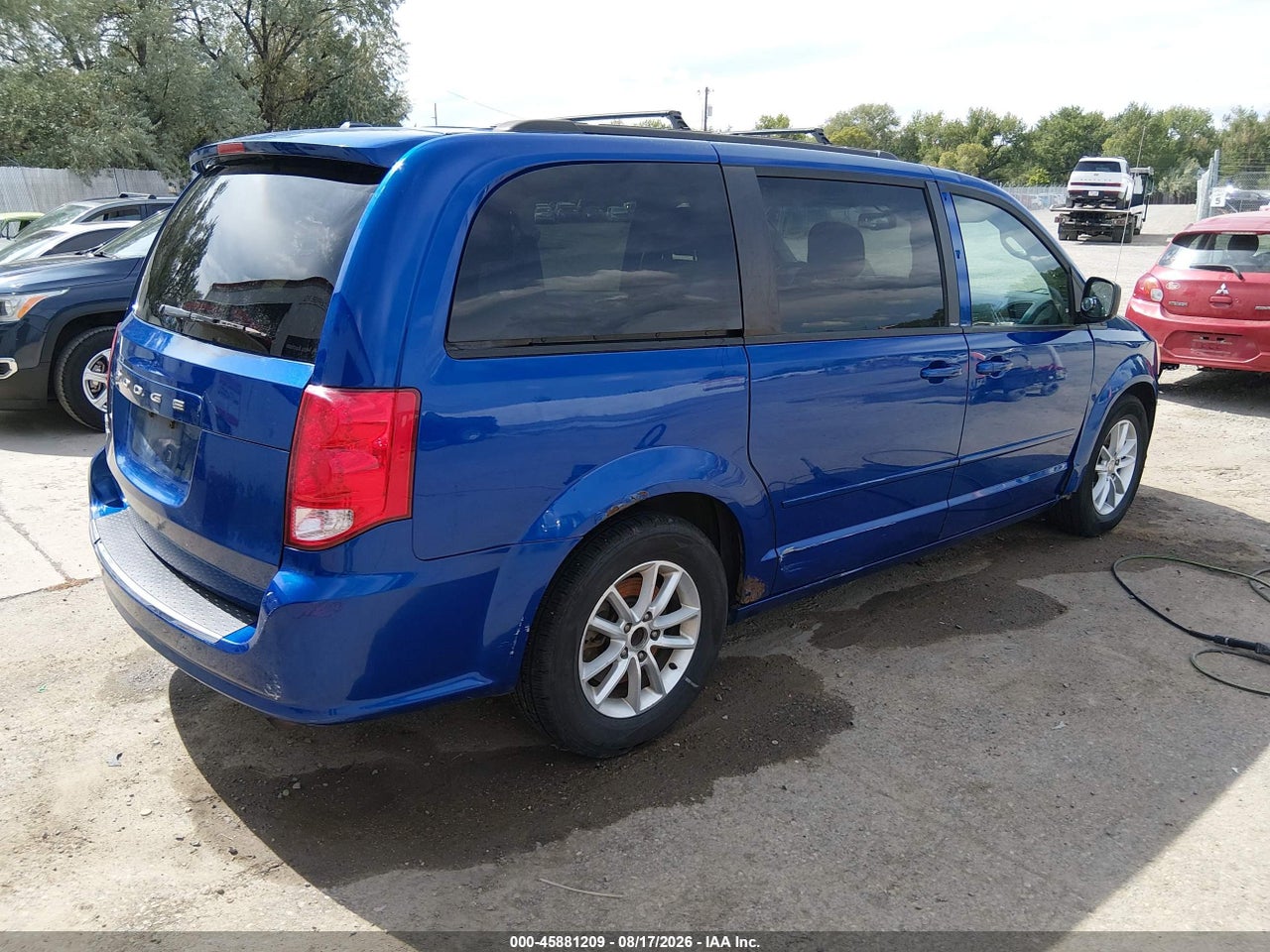 2013 DODGE GRAND CARAVAN SE/SXT · 4/11