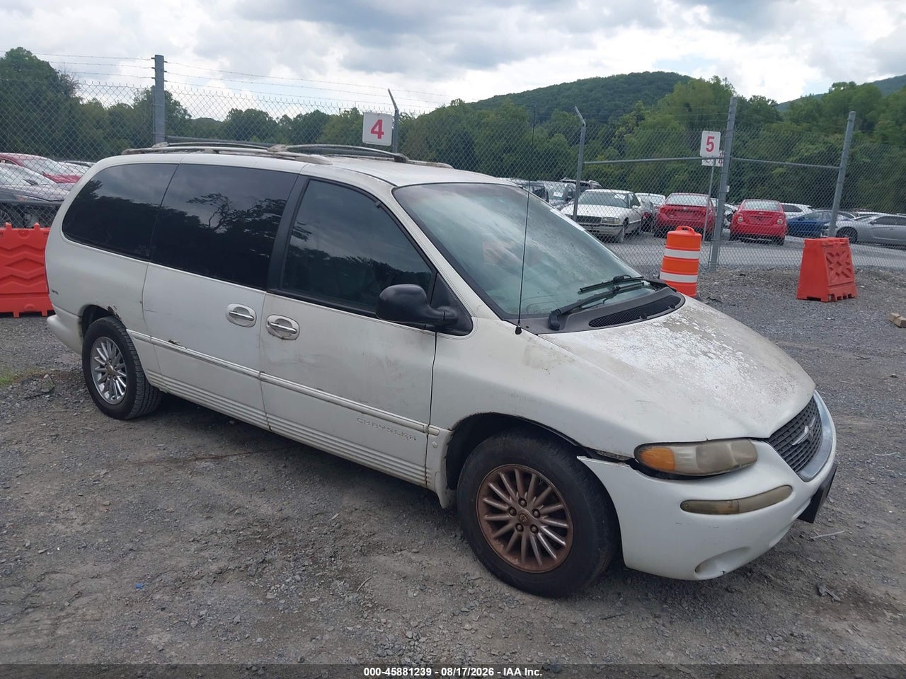 1999 CHRYSLER TOWN & COUNTRY LIMITED