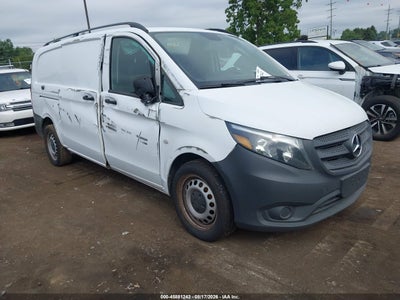 2022 MERCEDES-BENZ METRIS