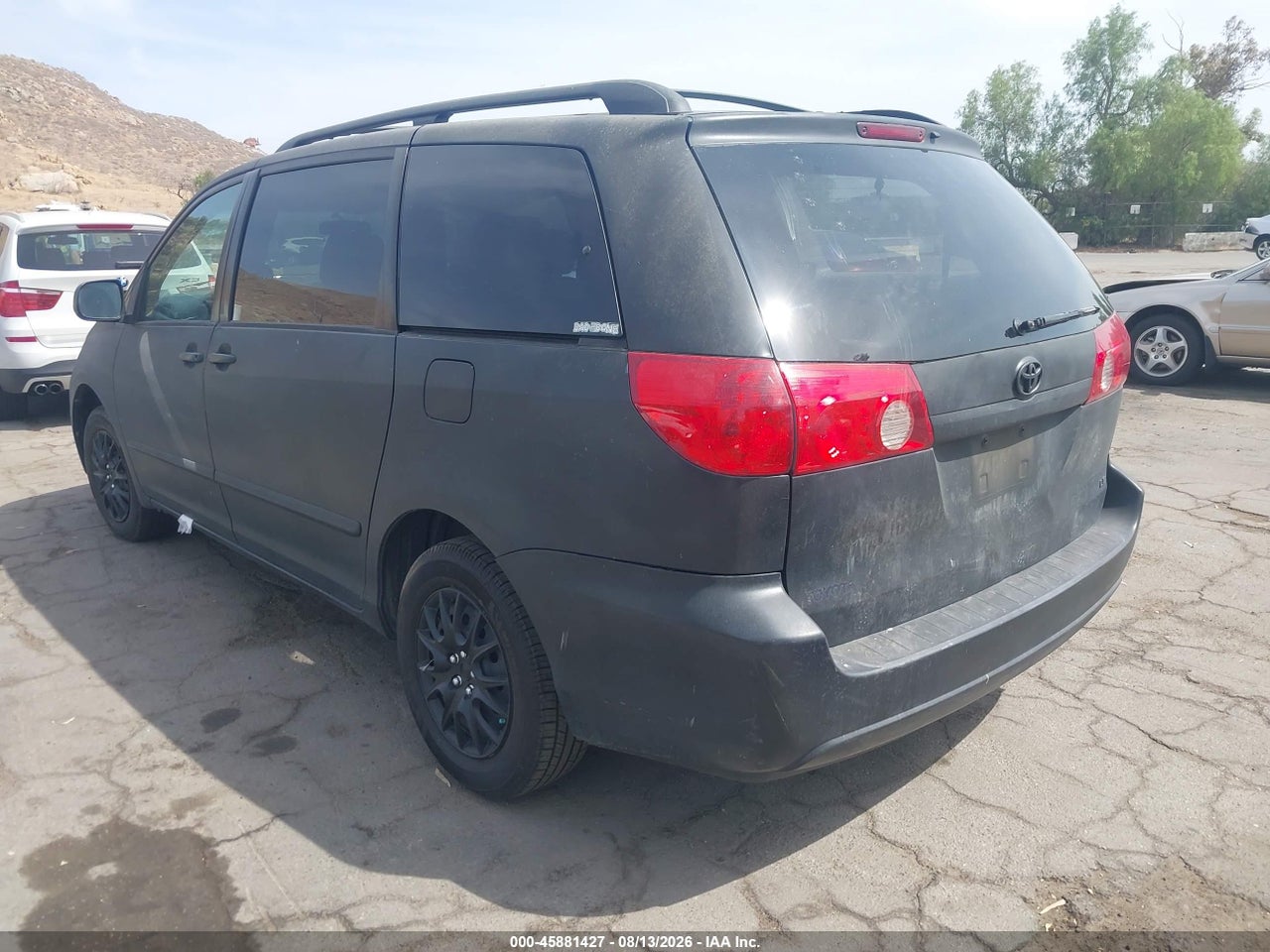 2006 TOYOTA SIENNA LE · 3/11