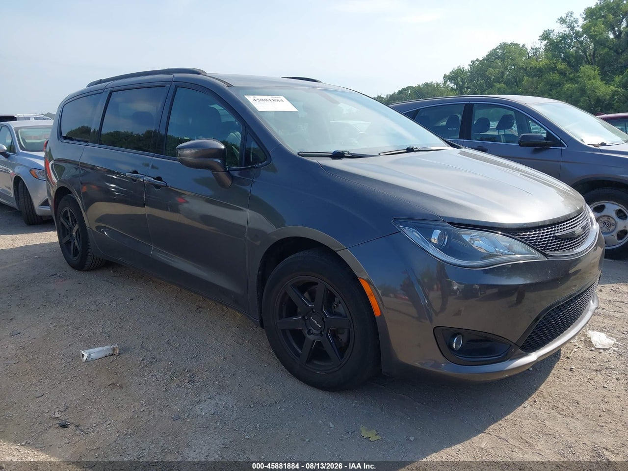 2C4RC1BG9JR****** · 2018 CHRYSLER PACIFICA TOURING L