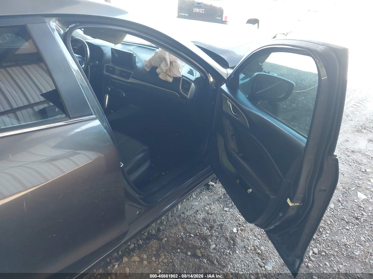 2018 MAZDA MAZDA3 TOURING · 5/11