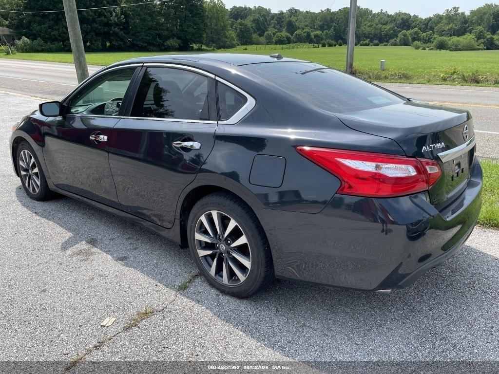 1N4AL3AP3HC****** · 2017 NISSAN ALTIMA 2.5 SV · 3/6