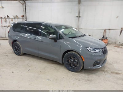 2C4RC1L77PR****** · 2023 CHRYSLER PACIFICA HYBRID TOURING L