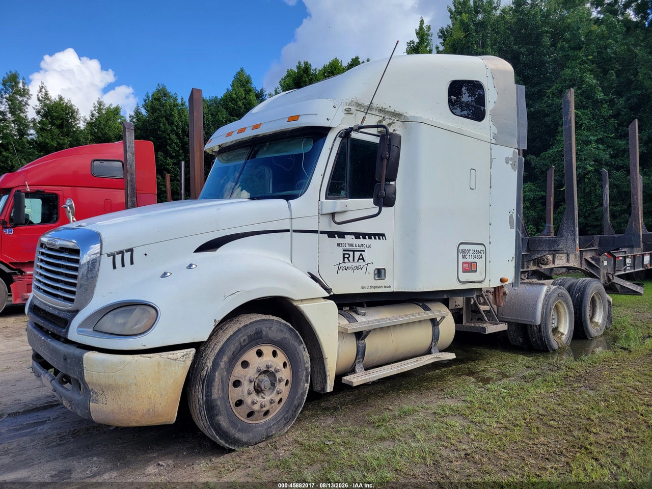 2005 FREIGHTLINER CONVENTIONAL COLUMBIA · 2/11
