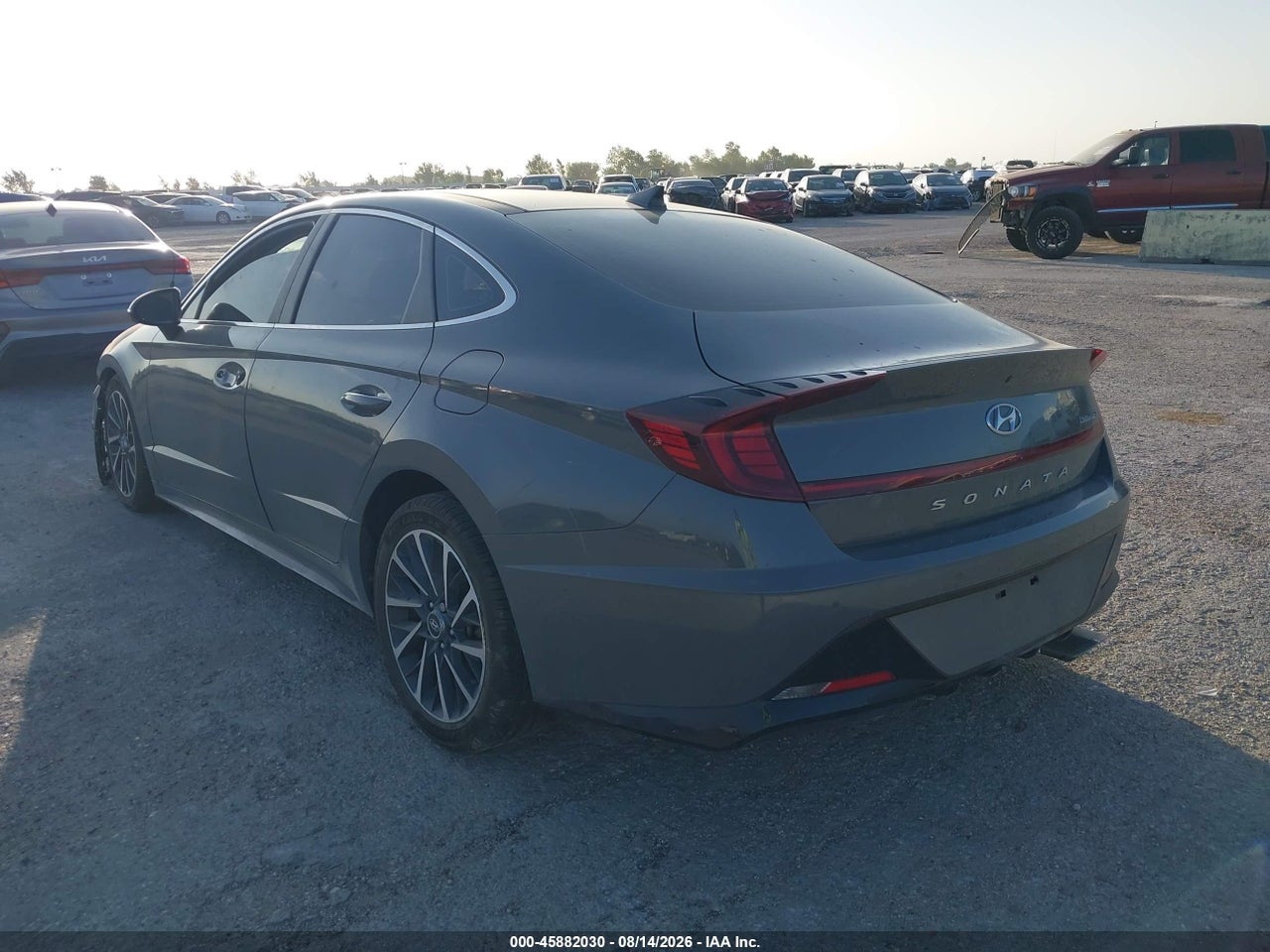 2023 HYUNDAI SONATA LIMITED · 3/10