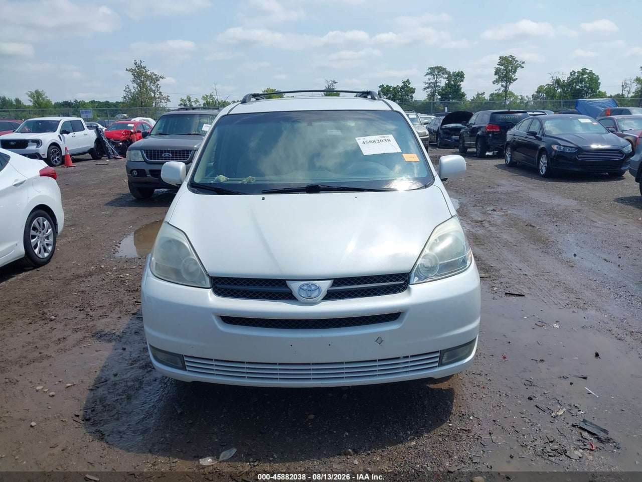 2004 TOYOTA SIENNA XLE · 6/11