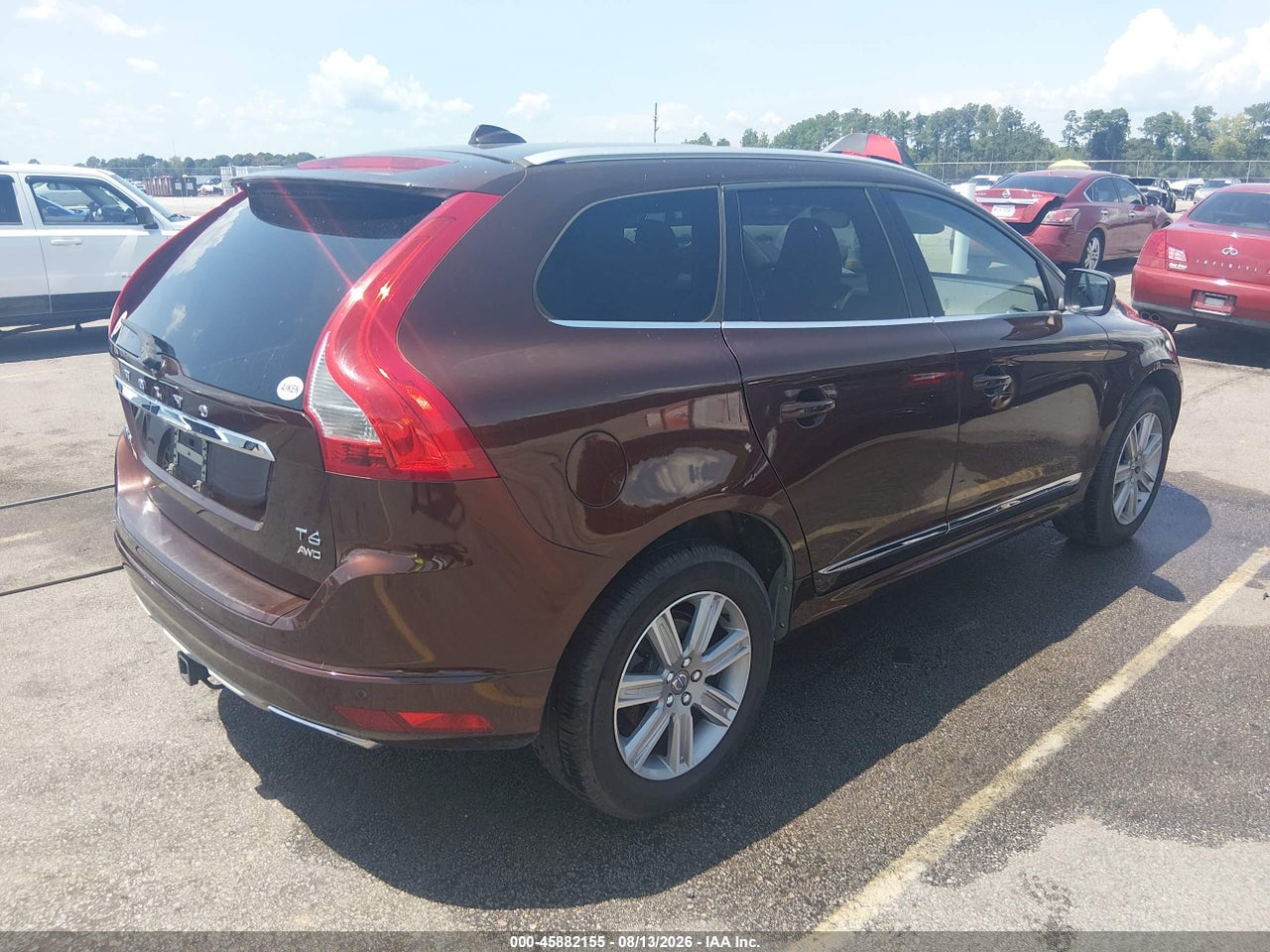 2016 VOLVO XC60 T6 DRIVE-E · 4/11