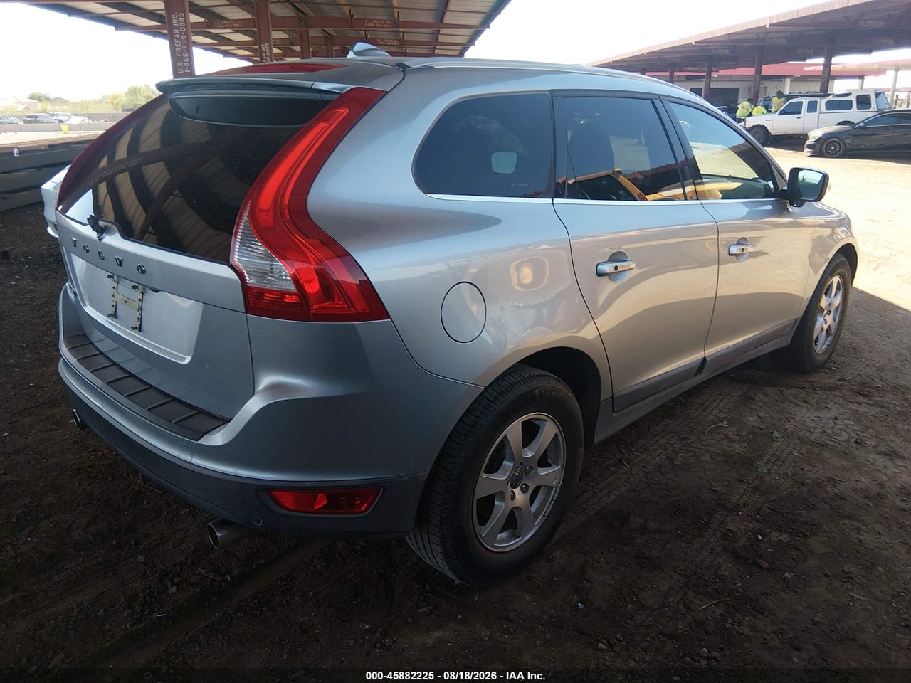 2012 VOLVO XC60 3.2/3.2 PLATINUM/3.2 PREMIER/3.2 PREMIER PLUS · 4/10