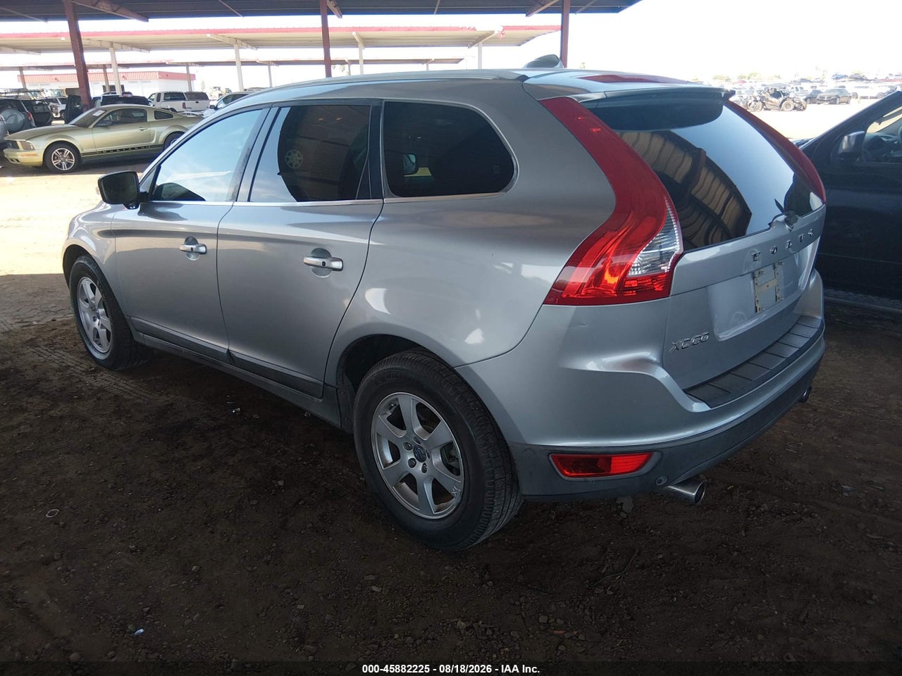 2012 VOLVO XC60 3.2/3.2 PLATINUM/3.2 PREMIER/3.2 PREMIER PLUS · 3/10