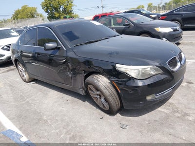 WBANU53579C****** · 2009 BMW 528I