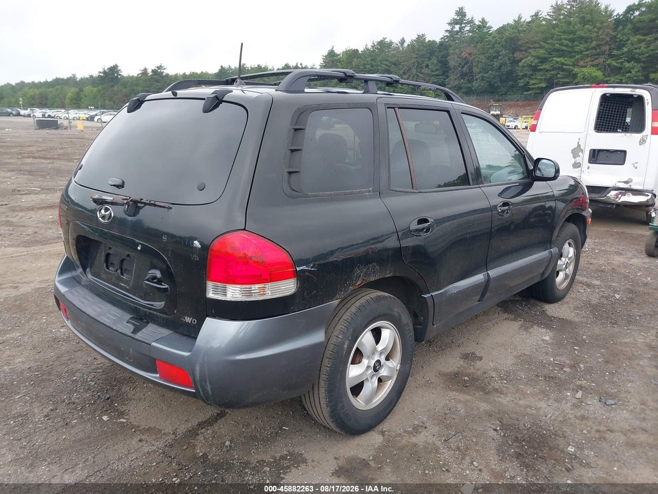 2005 HYUNDAI SANTA FE GLS · 4/11
