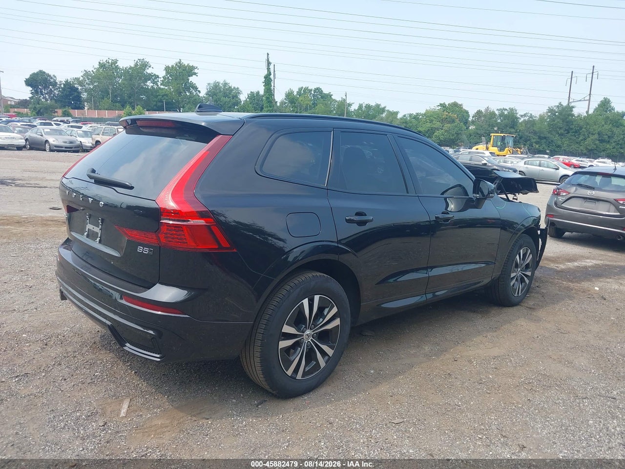 2025 VOLVO XC60 B5 CORE · 4/11