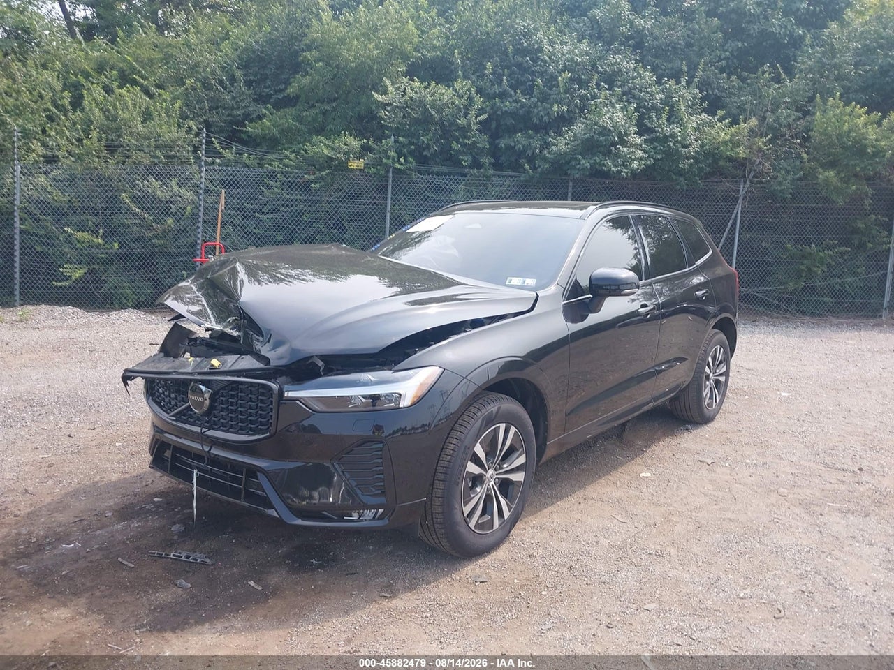 2025 VOLVO XC60 B5 CORE · 2/11