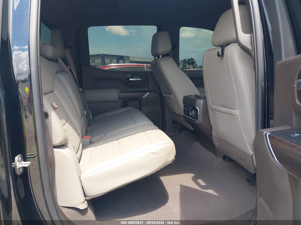 3GTP8DED8KG****** · 2019 GMC SIERRA 1500 SLT · 8/11
