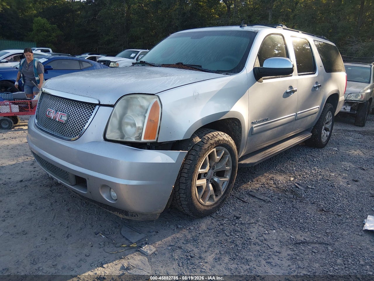 2013 GMC YUKON XL 1500 SLT · 2/11