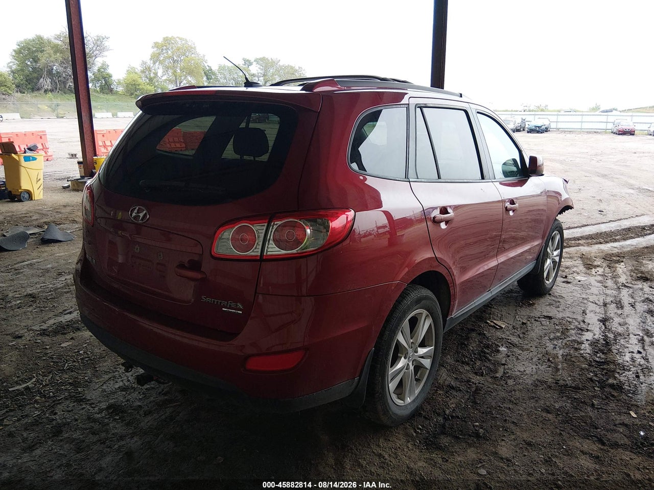 2011 HYUNDAI SANTA FE SE · 4/11