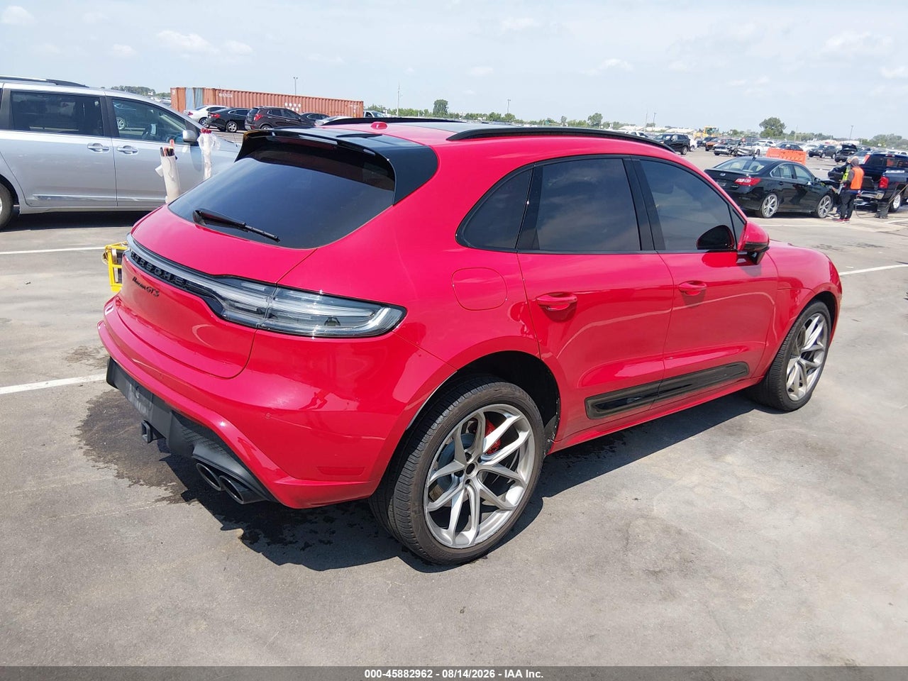 2024 PORSCHE MACAN GTS · 4/11