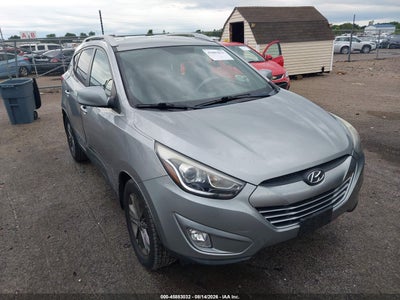 KM8JU3AG1EU****** · 2014 HYUNDAI TUCSON SE