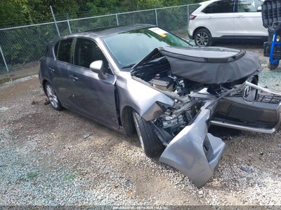 JTHKD5BH2E2****** · 2014 LEXUS CT 200H