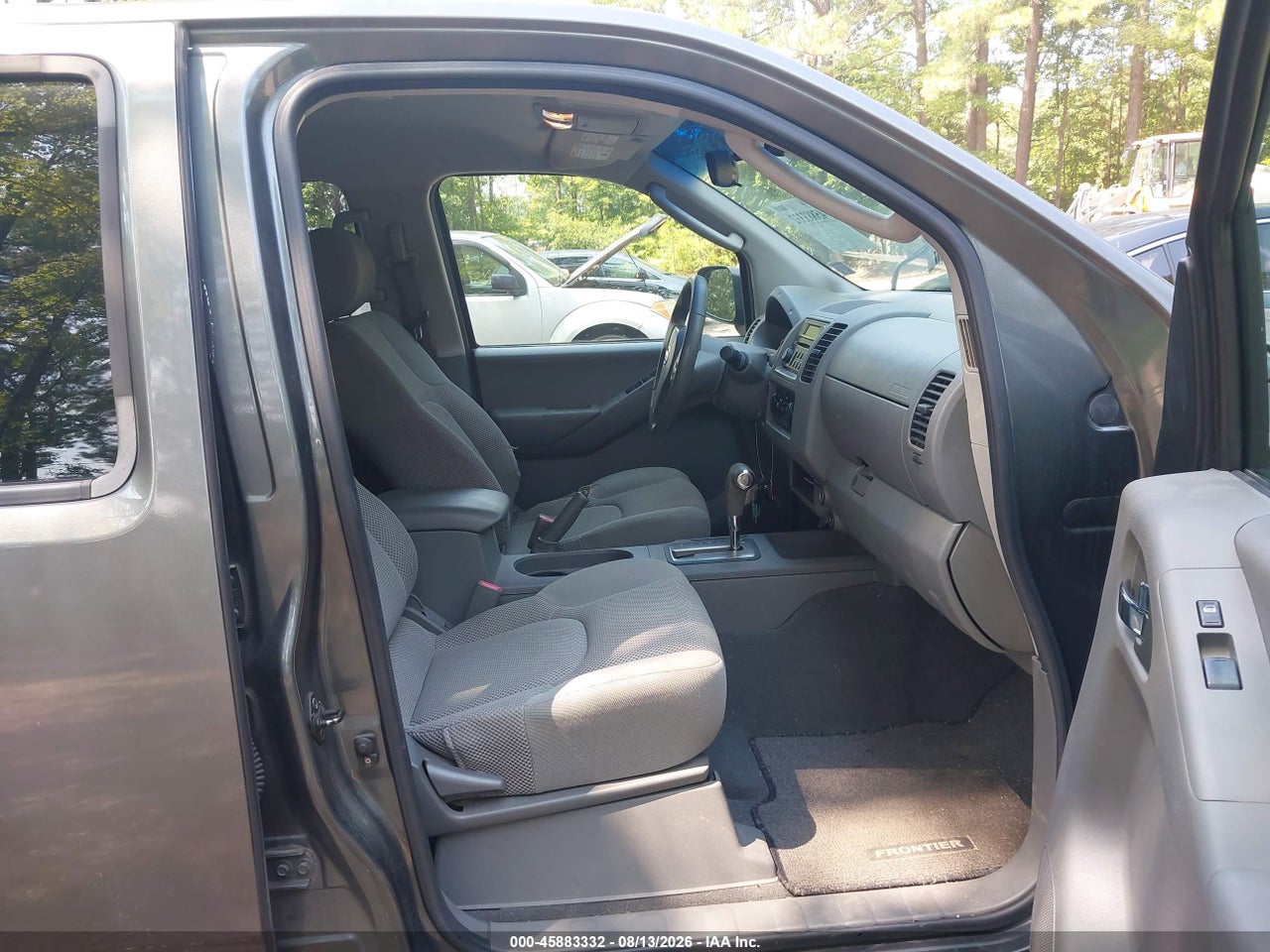 2006 NISSAN FRONTIER SE · 5/11