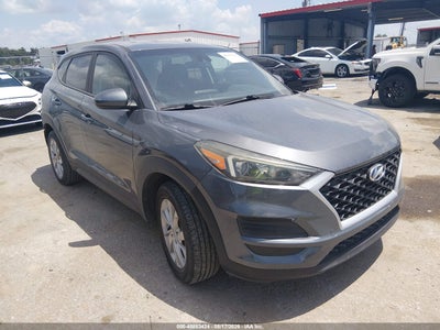 KM8J23A45KU****** · 2019 HYUNDAI TUCSON SE