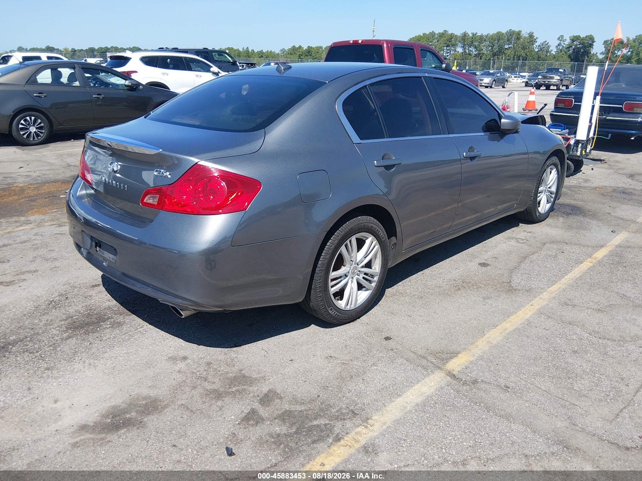 2012 INFINITI G25X · 4/10