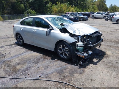 3KPF24AD2ME****** · 2021 KIA FORTE LXS