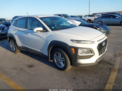 KM8K12AA1KU****** · 2019 HYUNDAI KONA SE
