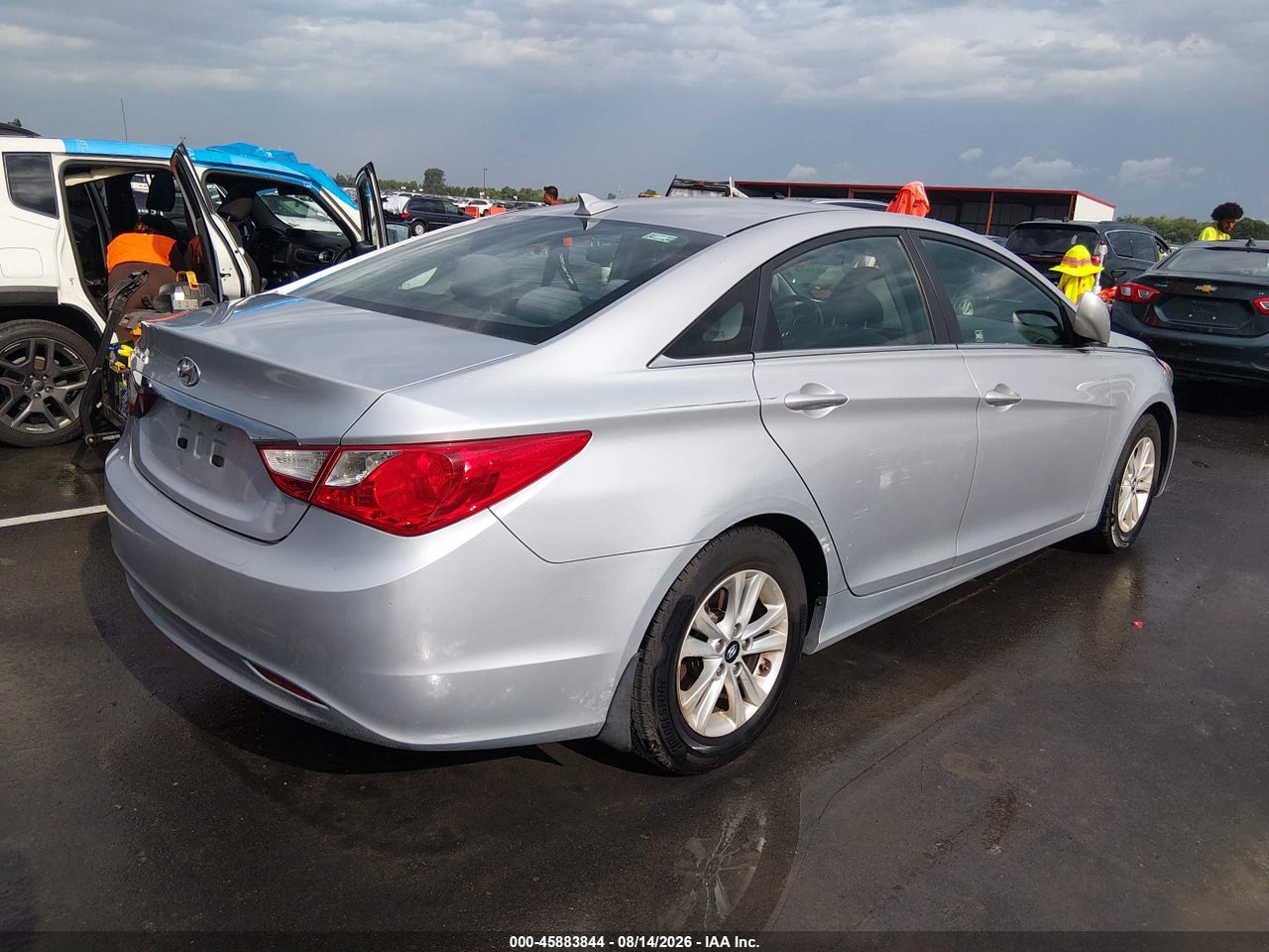 2013 HYUNDAI SONATA GLS · 4/11