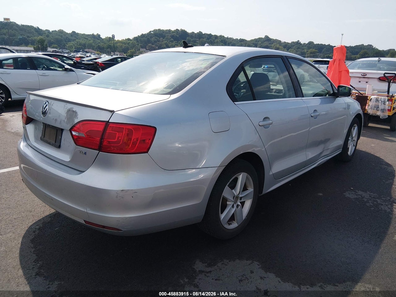 2012 VOLKSWAGEN JETTA 2.0L TDI · 4/11