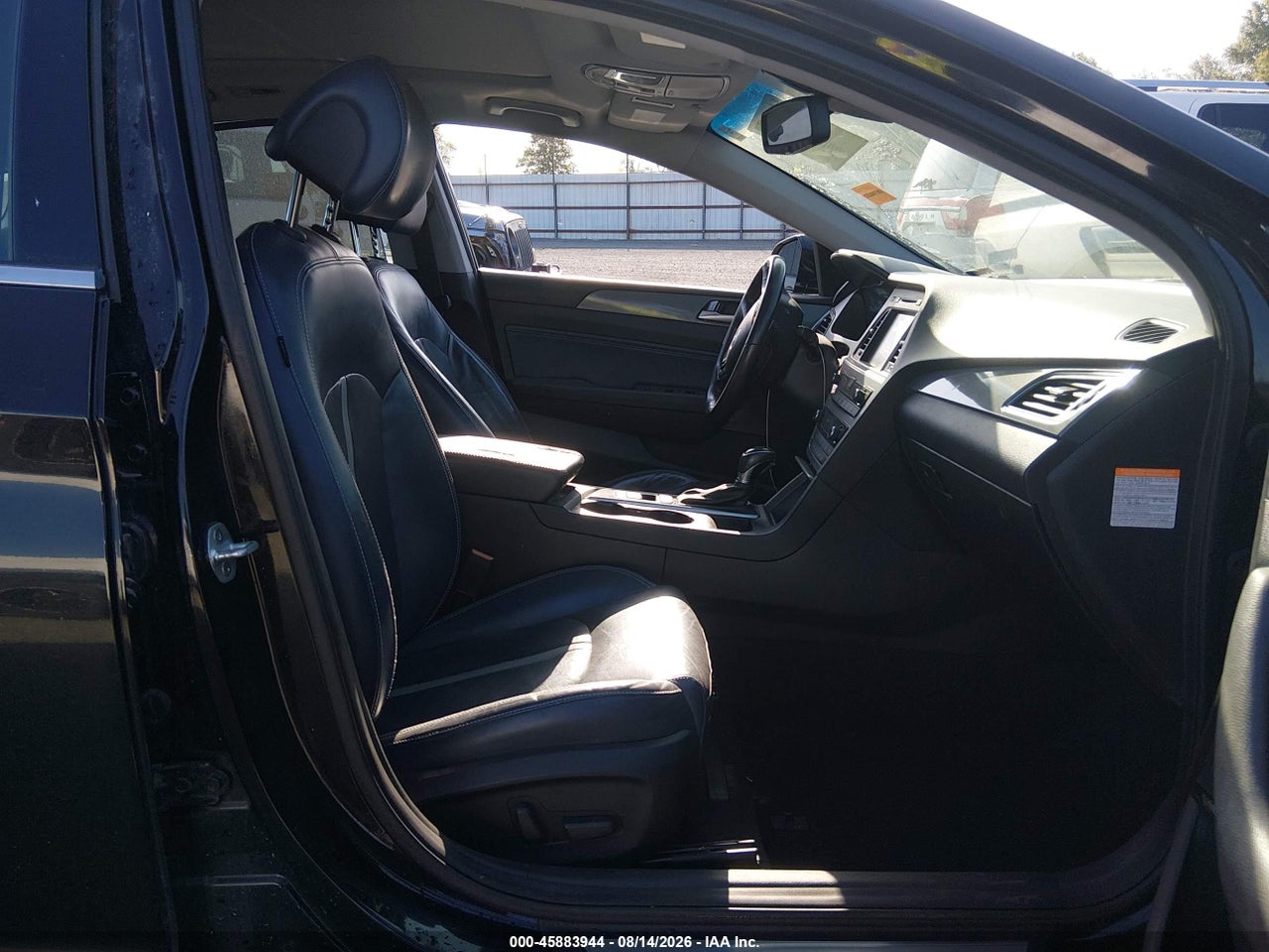 2017 HYUNDAI SONATA HYBRID LIMITED · 5/11