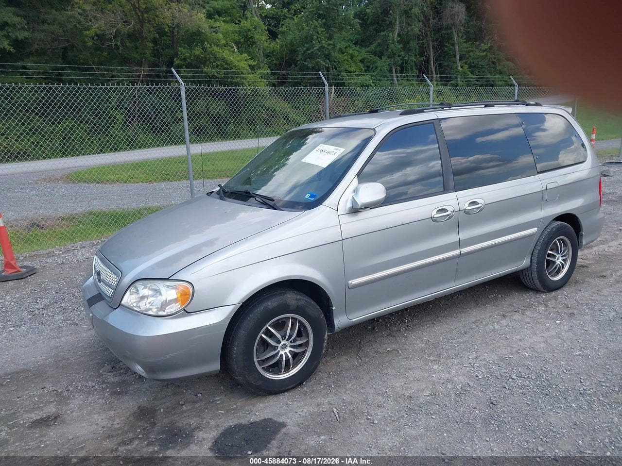 2005 KIA SEDONA EX/LX · 2/11