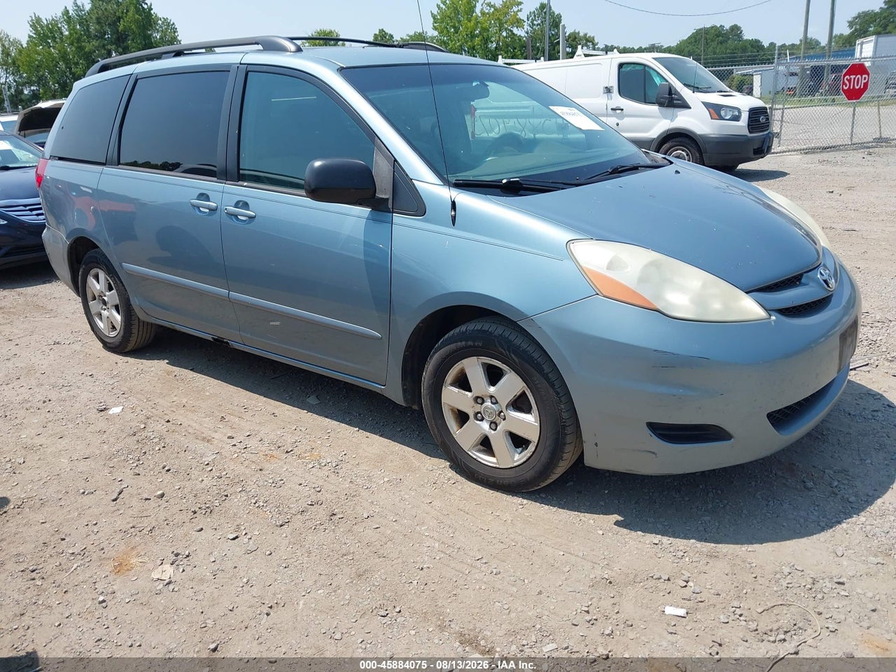 5TDZK23CX8S****** · 2008 TOYOTA SIENNA LE