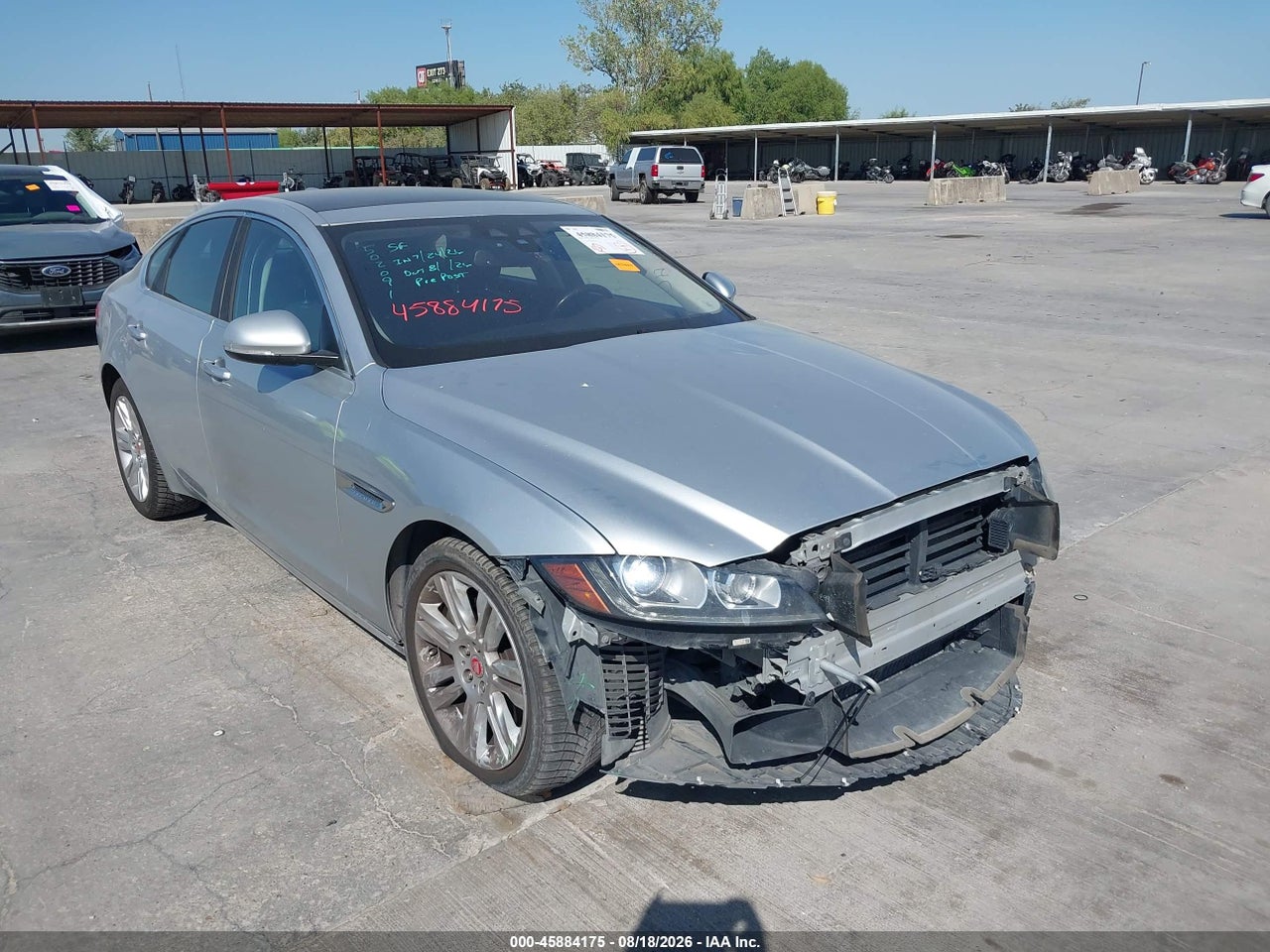 SAJBD4BV2HC****** · 2017 JAGUAR XF 35T PREMIUM
