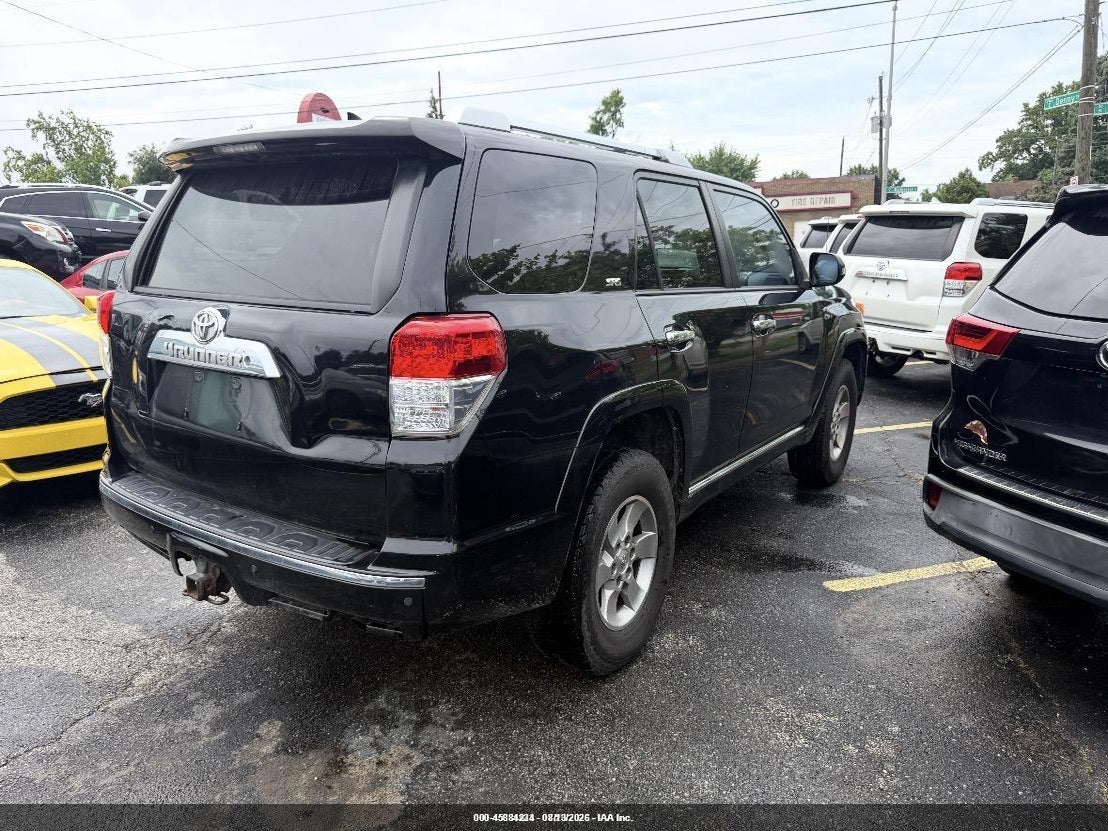 2010 TOYOTA 4RUNNER SR5 V6 · 4/10