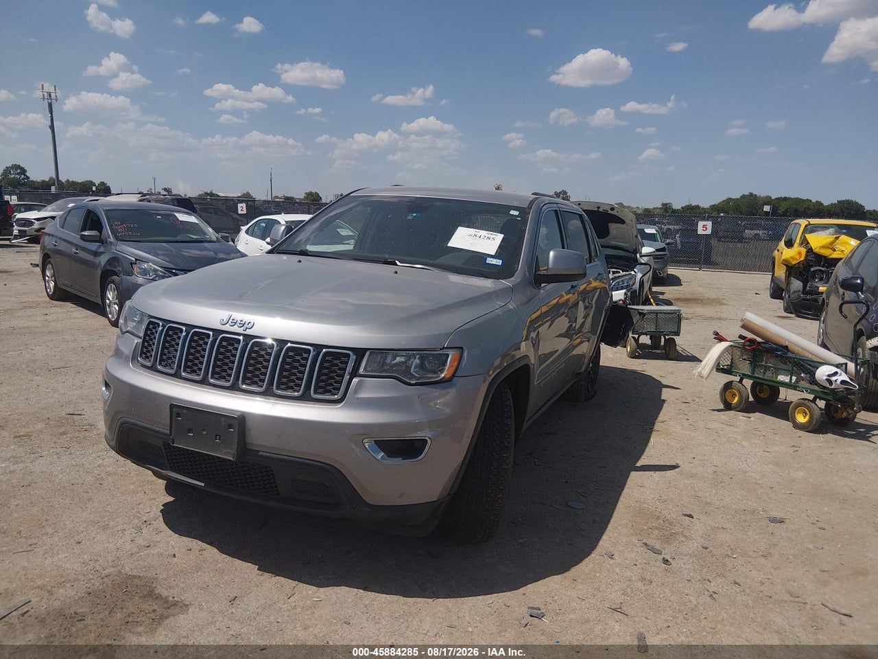 2017 JEEP GRAND CHEROKEE LAREDO · 2/10