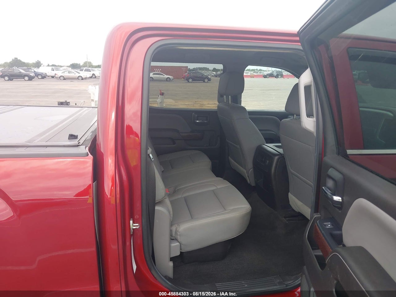 3GTU2NEC1JG****** · 2018 GMC SIERRA 1500 SLT · 8/11