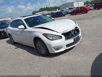 2015 INFINITI Q70L 3.7X