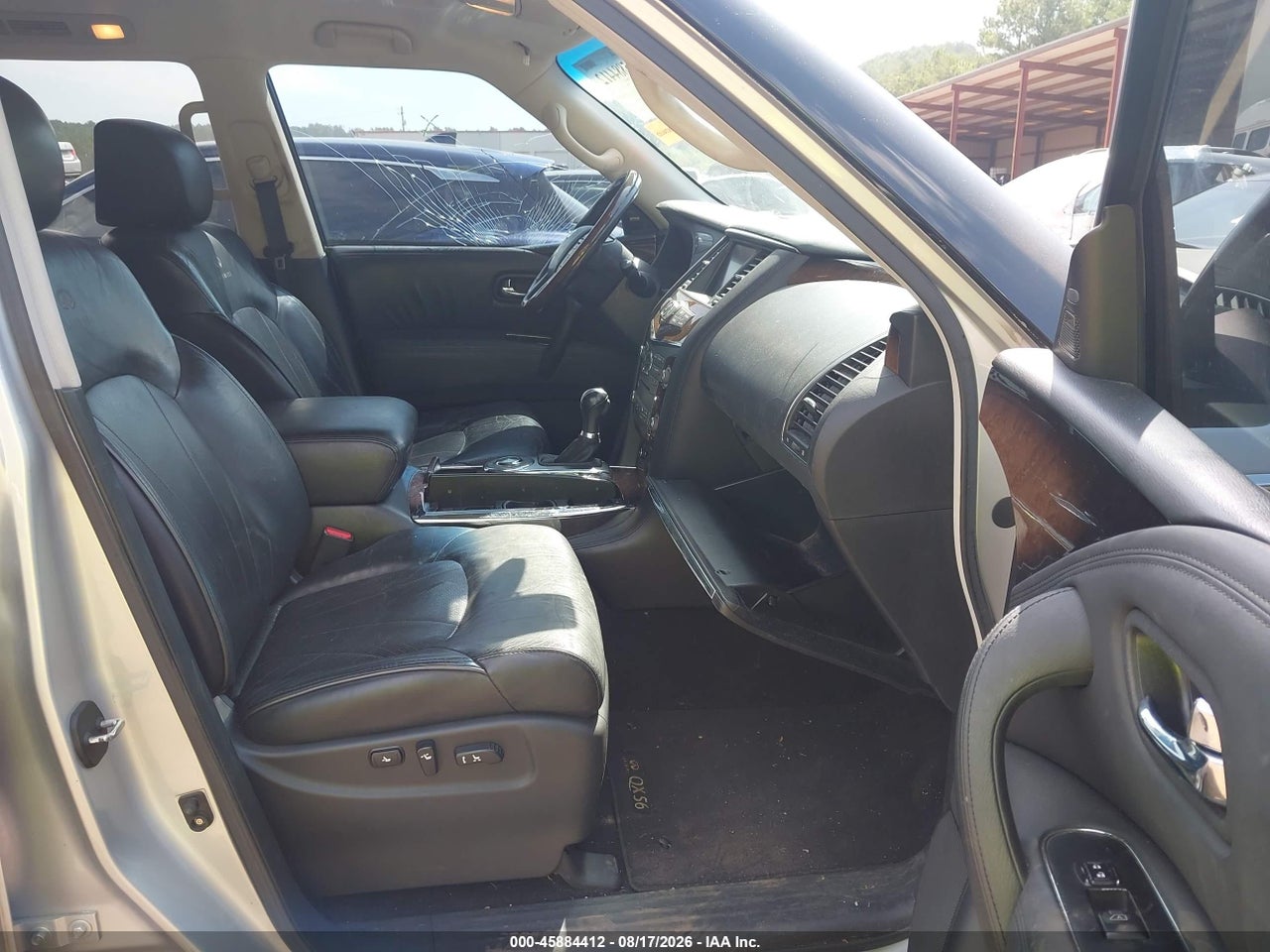 2012 INFINITI QX56 · 5/11