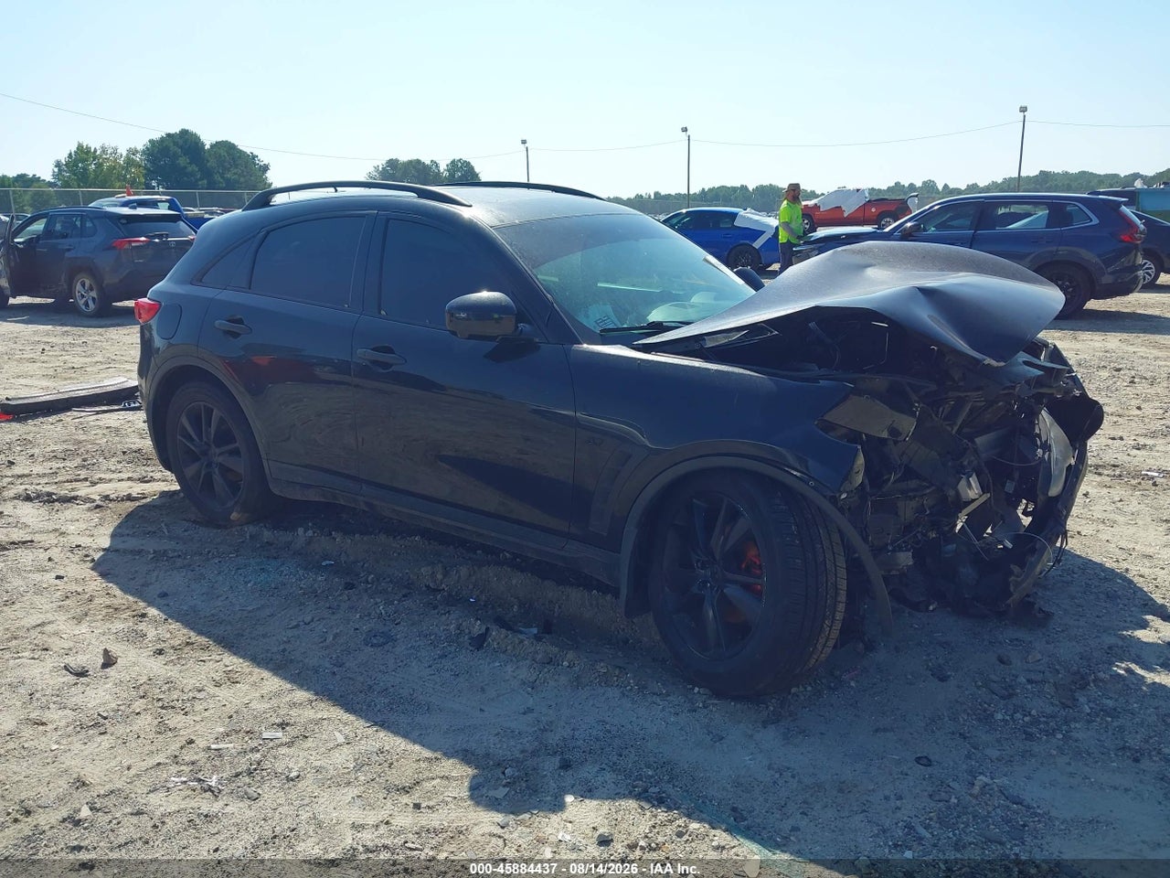 JN8CS1MU1FM****** · 2015 INFINITI QX70