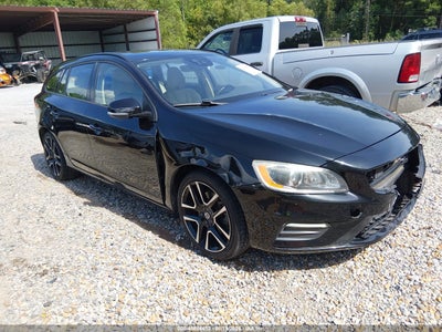 2018 VOLVO V60 T5 DYNAMIC