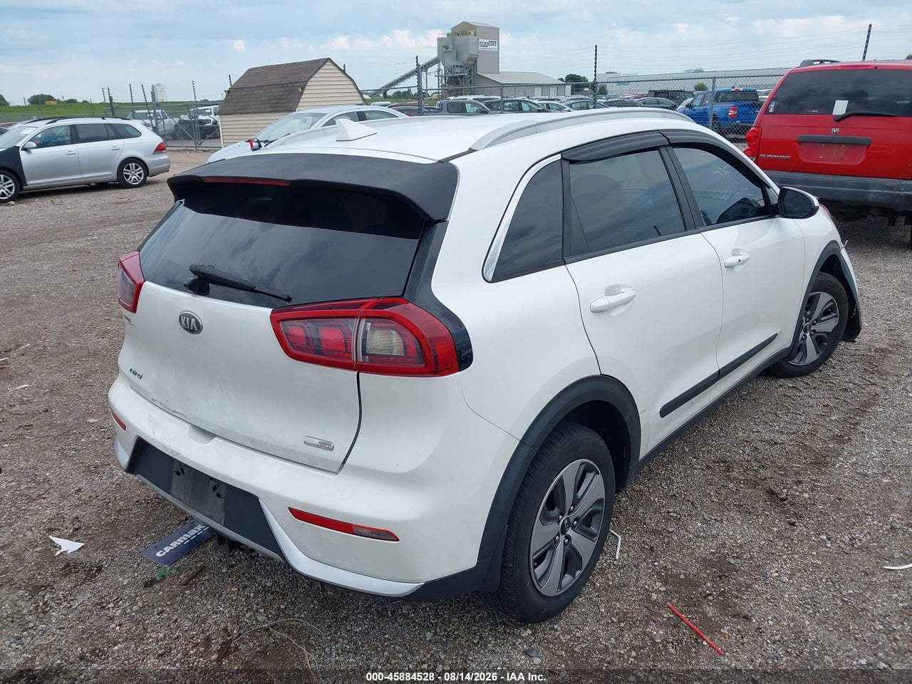 2019 KIA NIRO LX · 4/10