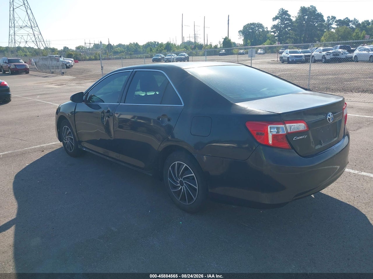 2012 TOYOTA CAMRY LE · 3/10
