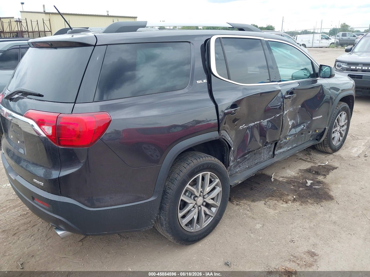 2017 GMC ACADIA SLE-2 · 4/11